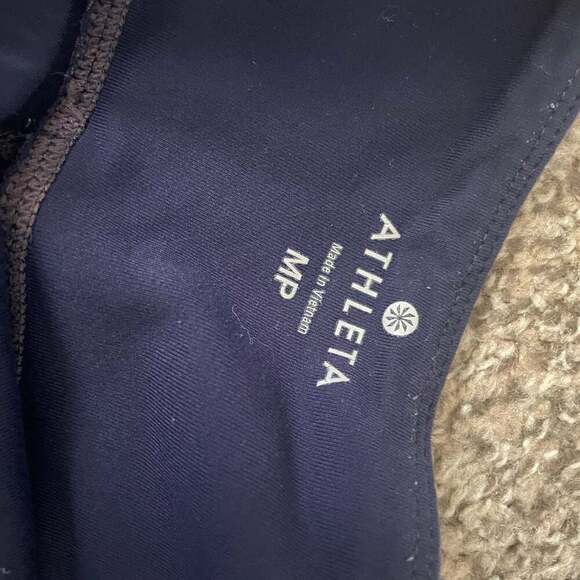 Athleta Splits Revelation Capri Leggings in Navy Blue - Picture 5 of 6